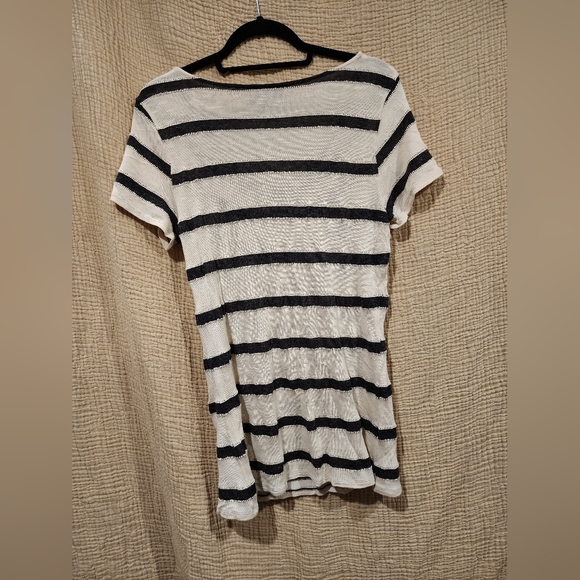 Top - Picture 3 of 3